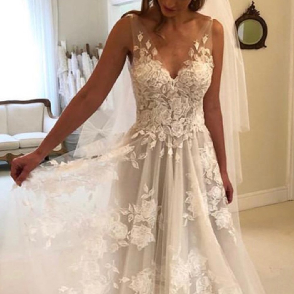 Wedding dress